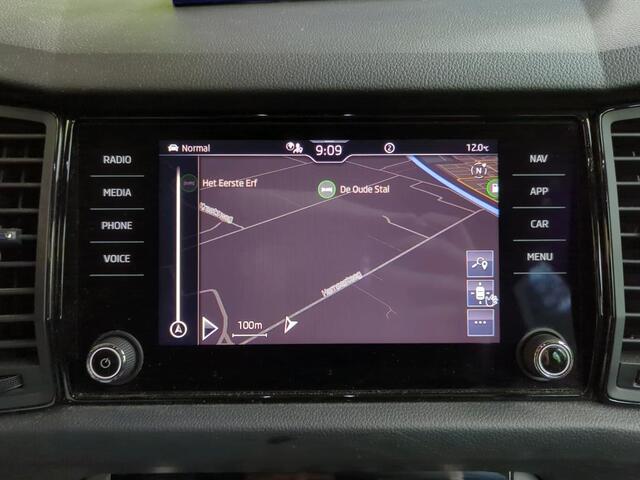 Skoda Kodiaq 1.5 TSI Sportline Business / Steelgrey/ Digitale Cockpit/ / Led/ Keyless Entry/ Elec. Klep/ Camera/ Zwenkhaak / Clima/ Navi/ Parkeersensoren/ 20 lmv