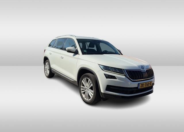 Skoda Kodiaq 1.5 TSI Business Edition / Trekhaak / Camera / Leder&Alcantara / 19'' / Keyless / Premium Audio / Dodehoek / DAB / Stoelverwarming / ACC