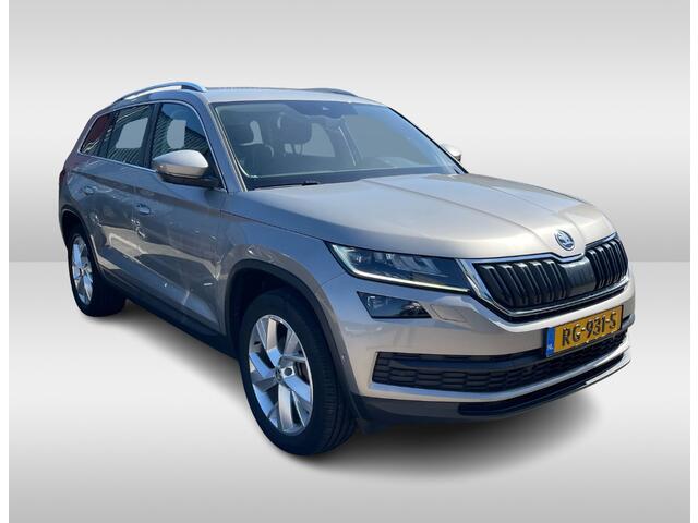 Skoda Kodiaq 1.4 TSI 4x4 Style Business / Trekhaak / 360Camera / Navigatie / 19'' / Apple Carplay / Canton Audio / Stuurverwarming / Keyless / DAB / Elektr. stoel / Stoelverwarming / ACC