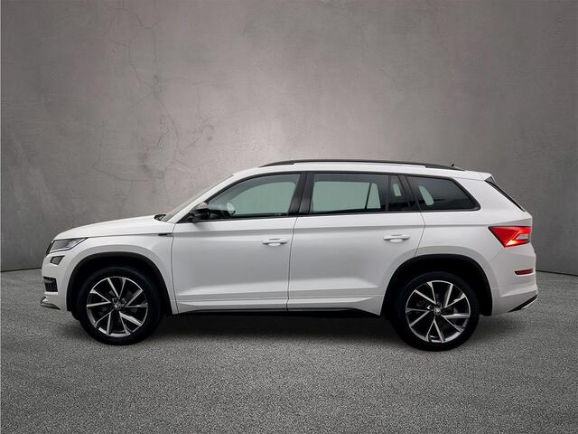Skoda Kodiaq Sportline Business 1.5 TSI 150pk DSG Automaat Trekhaak, Panoramadak, CANTON audio, Adaptive cruise control, Navigatie, Achteruitrijcamera, LED verlichting
