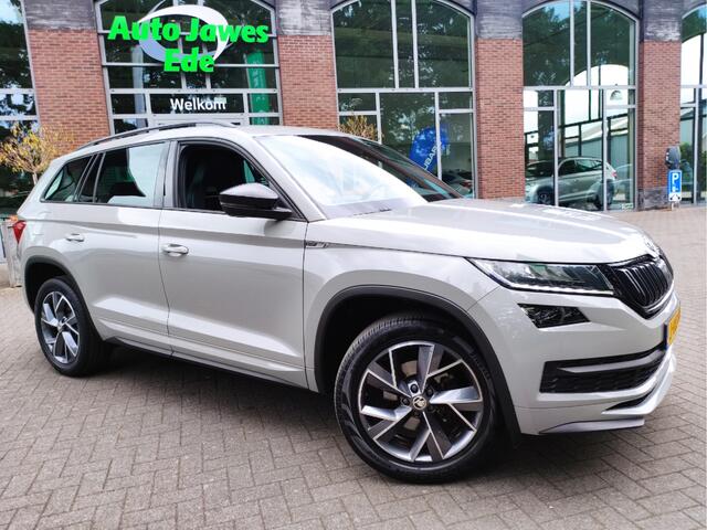 Skoda Kodiaq 1.5 TSI DSG Sportline Business Wegklapbare trekhaak - Achteruitrijcamara - Leder/Alcantara - NL auto - Dealer onderhouden