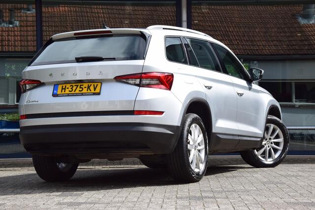 Skoda Kodiaq 1.5 TSI 150PK Business Edition | Org. NL | BOVAG Garantie | Trekhaak | Half Leder | PDC Voor&Achter + Camera | Stoelverwarming | Apple Carplay/Android Auto | Full LED |