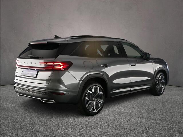 Skoda Kodiaq Sportline Business 1.5 TSI PHEV 204pk DSG Automaat Trekhaak, Head up display, Panoramadak, Adaptive cruies control, Achteruitrijcamera, 360 camera