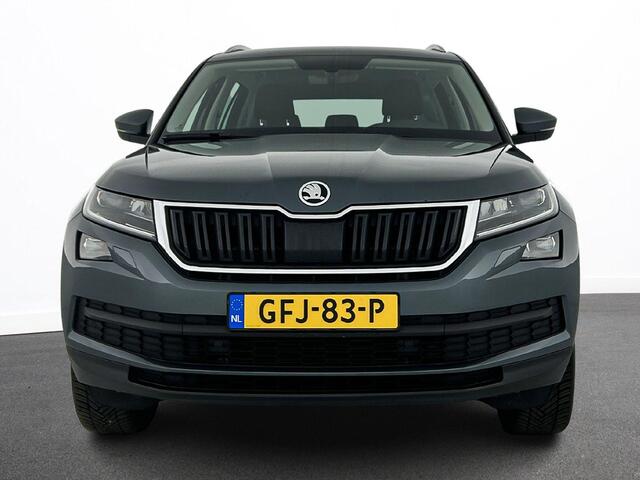 Skoda Kodiaq 1.5 TSI 150pk Automaat Style 7p. Navigatie Apple Carplay/Android Auto Adaptive Cruise Control Parkeersensoren Camera Elektrische achterklep Stoel- en stuurverwarming Virtual Cockpit Keyless Entry/Start Ledverlichting Getinte ramen Climate Control