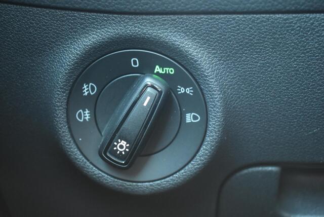 Skoda Kodiaq 1.4 TSI ACT Ambition Business 110KW/150PK DSG, wegklapbare trekhaak, dealer onderhouden, LED verlichting, navigatie, privacy glas, Keyless start, achteruitrijcamera, lichtmetalen velgen, DAB+, navigatie, pdc v+a, Inklapbare spiegels
