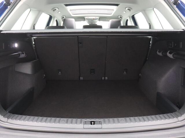 Skoda Kodiaq 1.5 TSI Limited Business Edition 150PK DSG Pano-Schuifdak, Adaptieve Cruise Controle, Canton Audio, Keyless, Achteruitrijcamera, Navi, Clima, Trekhaak, 18" LM Velgen