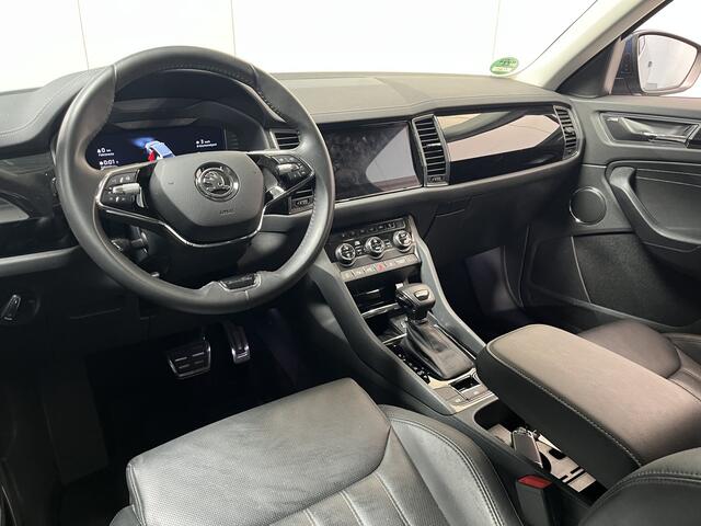 Skoda Kodiaq 1.5 TSI Laurin & Klement / AUTOMAAT/ LEER/ 19" LMV/ ELEKTR. STOEL/ KEYLESS/ MATRIX/ ADAPT. CRUISE/ DIGITAL DASH/ SMARTLINK/ STOEL-STUUR VERWARM./ STOEL VENTILATIE/ 360 CAMERA/ CLIMA