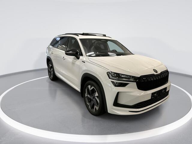 Skoda Kodiaq 1.5 TSI PHEV Sportline Business · Panoramadak · Camera · Elek. Trekhaak · Canton Audio · Elek.Bestuurdersstoel · Apple/Android Car Play · Keyless · 19'' Inch · Garantie t/m 19-03-2028 of 100.000km