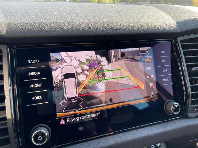 Skoda Kodiaq 1.5 TSI SPORTLINE, Trekhaak wegklapbaar, Pano, Carplay, Memory