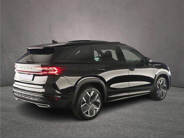 Skoda Kodiaq Sportline Business 1.5 TSI PHEV 204pk DSG Automaat Trekhaak, Panoramadak, Verwarmde voorruit, LED matrix koplampen, Adaptive cruise control, Achteruitrijcamera
