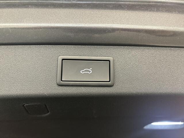 Skoda Kodiaq 1.5 TSI 150pk DSG MHEV Business Edition 7p. · Apple/Android Car Play · Camera · Elek. Trekhaak · Elek. Achterklep · Elek. Bestuurdersstoel · 19'' Inch · Garantie t/m 02-07-2029 of 100.000km