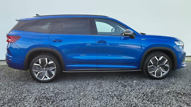 Skoda Kodiaq 1.5 TSI PHEV Sportline Business Zeer compleet - Head up - Treeplanken - Elektrisch Panorama dak - Trekhaak - Comfort pakket - Familie pakket - Parkeer pakket - Winter pakket