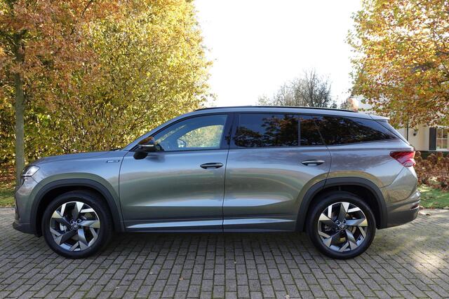 Skoda Kodiaq 1.5 TSI Sportline Business 7p. | Trekhaak elek. | Panodak | Head Up | CarPlay | Alcantara | Navi | Camera | Cruise Control | Stuurwielverw. | Stoelverw. |