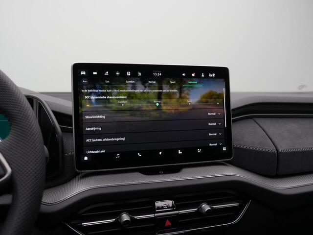 Skoda Kodiaq 1.5 TSI iV 204 pk DSG Sportline Business | Panoramadak | Geheugenstoelen | Adaptief onderstel | Head-up display | Canton | 360 camera | Matrix LED | Stuur-/achterbankverwarming