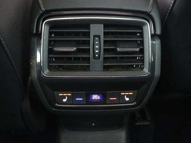 Skoda Kodiaq 1.5 TSI Business Edition Plus | Panoramadak | Trekhaak | Stoelverwarming | Adaptive cruise | Camera | Carplay | Achterbankverwarming | Virtual Cockpit | Keyless | Full LED