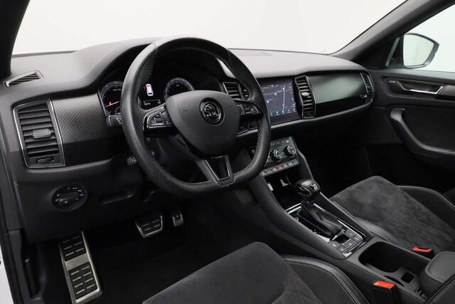 Skoda Kodiaq 7 pers. 2.0 TSI 180 pk DSG 4x4 Sportline | Panoramadak | Trekhaak | Adaptief onderstel | Standkachel | 360 camera | Canton