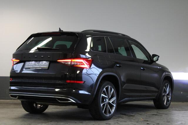 Skoda Kodiaq 2.0 TSI 4x4 Sportline Business 7p. Panorama - LED - Trekhaak