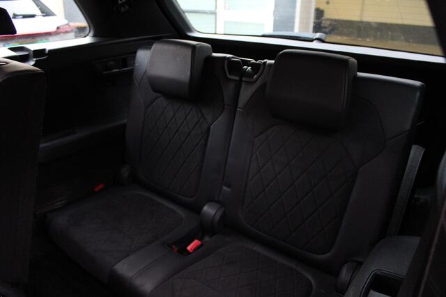 Skoda Kodiaq 2.0 TSI 4x4 Sportline Business 7p. Panorama - LED - Trekhaak