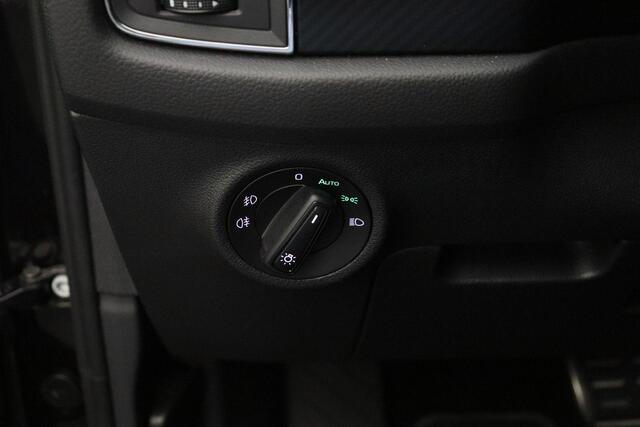 Skoda Kodiaq 1.5 TSI Business Edition Plus 2019 Carplay | Camera | Memory | Trekhaak | Navigatie | Alcantara leder | Climatecontrol | Adaptive cruise control | Stoelverwarming | Voorruitverwarming | Licht en regensensor |