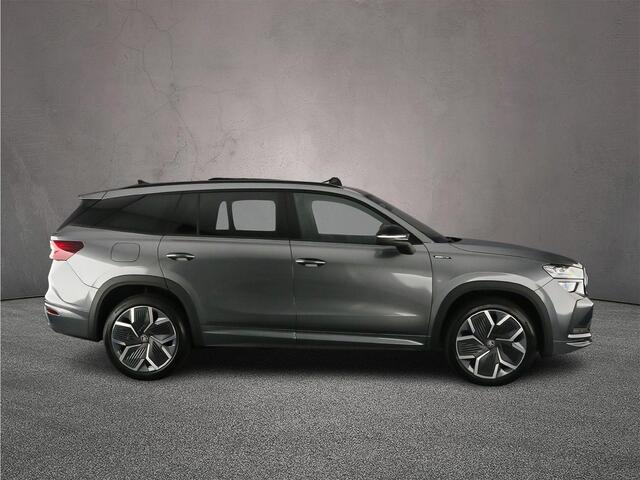 Skoda Kodiaq Sportline Business 1.5 TSI PHEV 204pk DSG Automaat Trekhaak, Panoramadak, Elektrische achterklep, Adaptive cruise control, Achteruitrijcamera, LED matrix koplampen