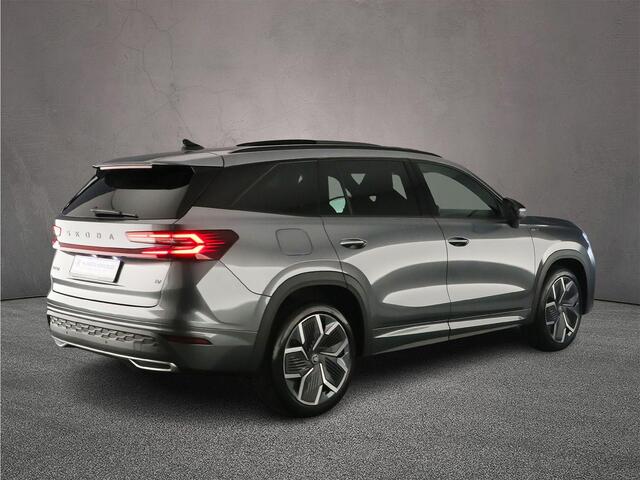 Skoda Kodiaq Sportline Business 1.5 TSI PHEV 204pk DSG Automaat Trekhaak, Panoramadak, Adaptive cruise control, Achteruitrijcamera, LED matrix koplampen, Elektrische achterklep