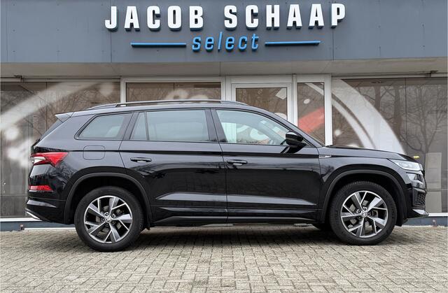Skoda Kodiaq 1.5 TSI Sportline Business / Keyless / Afn. Trekhaak (1.800 KG) / Parkeersensoren / Carplay / 19'' LM / Camera /
