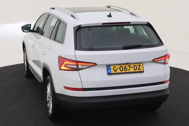 Skoda Kodiaq 1.5 TSI Business Edition / AUTOMAAT/ PANODAK/ NAVI/ LED/ PARK. SENSOREN + CAMERA/ CLIMA/ 18"LMV