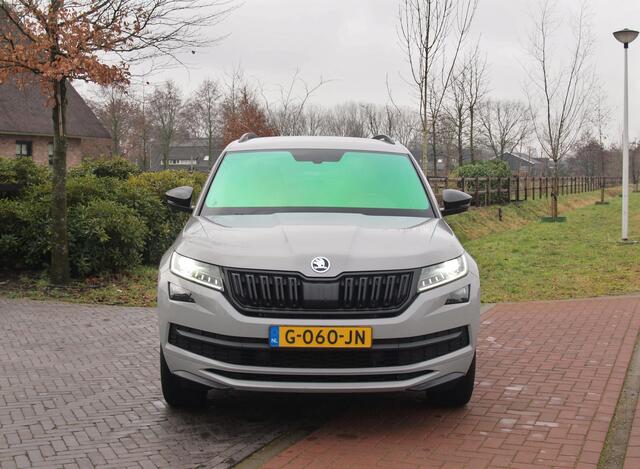Skoda Kodiaq 1.5 TSI Sportline Business 7p. | DSG | 7 Persoons | Trekhaak | Camera | Sfeerverlichting |
