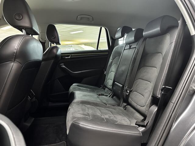 Skoda Kodiaq 1.5 TSI Limited Business Edition/ Trekhaak/ Camera/ LED Koplampen/ LEDER-Alcantara/ Audio-Premium/ Apple + Android/ Keyless/ DAB+/ PDC V+A/ Extra Getint glas/ Ambient Light.