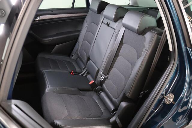 Skoda Kodiaq 1.5 TSI Business Edition Plus 7-Persoons Trekhaak, Stoel/stuurverwarming, Apple CarPlay/Android Auto, Led, ACC, Camera, Memory,