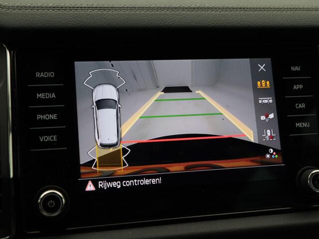 Skoda Kodiaq 1.5 TSi 150 Pk Automaat Business Edition Plus | Trekhaak | Stoelverwarming | Camera | Climatronic | Full LED | Navigatie | 151.101 Km!!