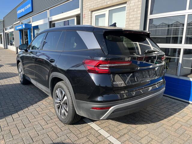 Skoda Kodiaq 1.5 TSI PHEV Selection / AUTOMAAT/ GARANTIE TM 11-2027/ CAMERA/ PARK. SENSOREN/ MEMORY SEATS/ DODE HOEK/ SMARTLINK/ STOEL-STUURVERWARM./ LED/ ELEK. ACHTERKLEP/ KEYLESS/ ADAPT. CRUISE/ NAVI/ CLIMA/ DAB