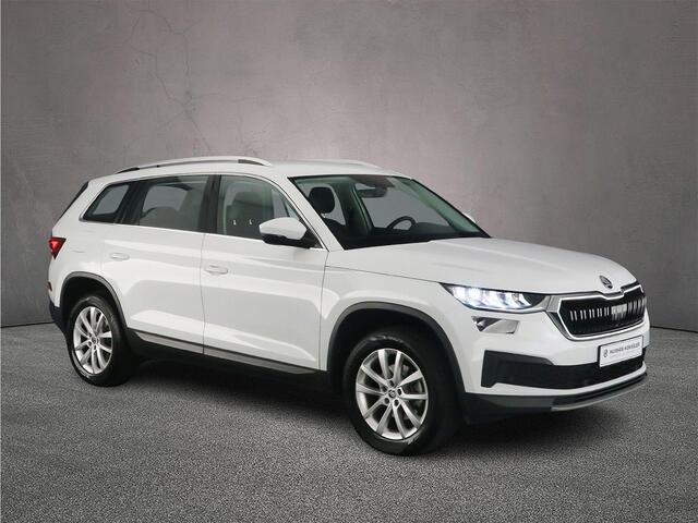 Skoda Kodiaq Business Edition 1.5 TSI 150pk Cruise control, Navigatie, Achteruitrijcamera, LED koplampen, Elektrische achterklep, Parkeersensoren, Airco, DAB, Radio, App connect