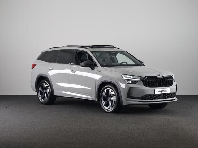 Skoda Kodiaq 1.5 TSI PHEV Sportline Business 204 pk Automaat (DSG) | Verlengde garantie | Navigatie | Panoramadak | Trekhaak (wegklapbaar) | Parkeersensoren | Achteruitrijcamera | Stoelverwarming v/a |