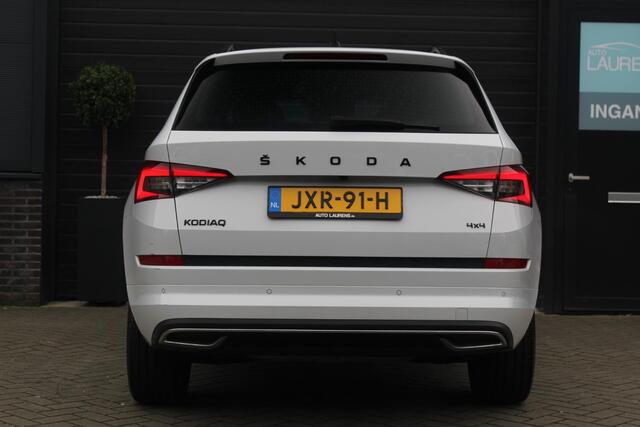 Skoda Kodiaq 2.0 TSI 4x4 Sportline Business | Panoramadak | Trekhaak | stuur en stoelverwarming | Bomvol