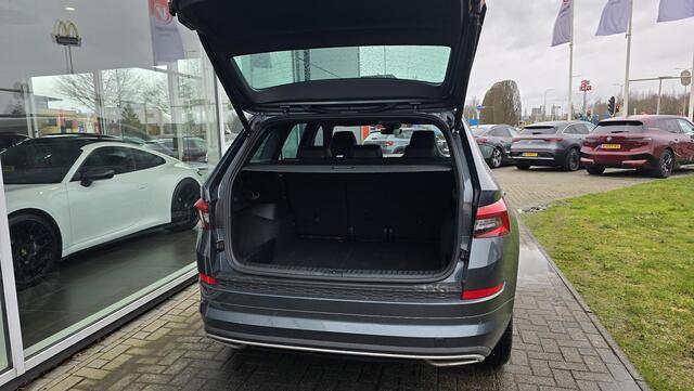 Skoda Kodiaq 1.5 TSI Sportline Business | NAP | Automaat | ACC | Carplay | Trekhaak | Voorruitverwarming | Memory
