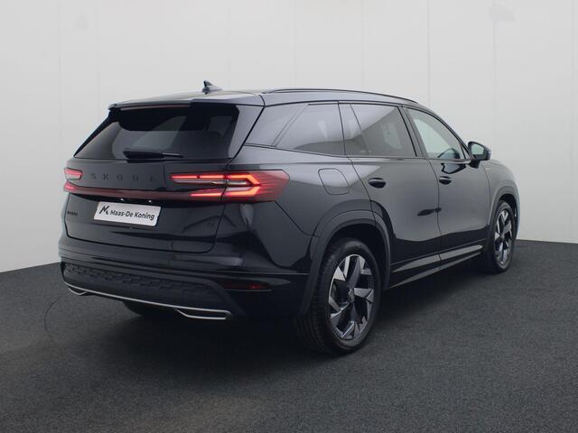Skoda Kodiaq 1.5TSI 204pk PHEV Sportline DSG · Navigatie · Camera + Parkeersensoren · Apple/Android Car Play · achterbank verwarmd · Garantie t/m 26-05-2029 of 60000km.