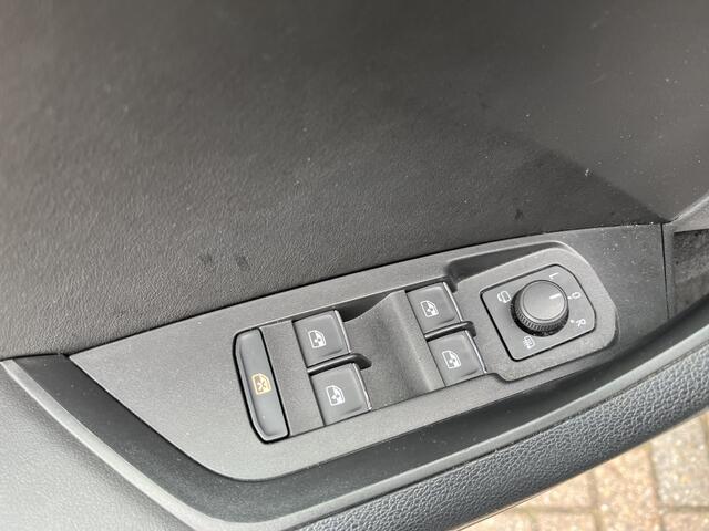 Skoda Kodiaq 2.0 TSI 4x4 Style / AUTOMAAT/ 190 PK/ PANO/ ELEK. TREKHAAK/ CAMERA/ PARK. SENSOREN/ MEMORY SEATS/ DODE HOEK/ KEYLESS/ LED/ ELEK. ACHTERKLEP/ STOELVERWARM./ SMARTLINK/ ADAPT. CRUISE/ NAVI/ CLIMA/ DAB