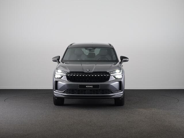 Skoda Kodiaq Sportline Business PHEV 1.5 TSI 204 pk | Trekhaak | Blind Spot | Adaptive Cruise | Stoelverwarming | Camera | Light & View