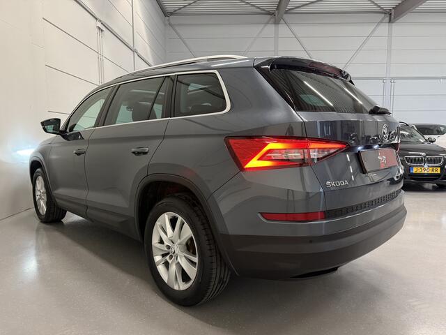 Skoda Kodiaq 1.5 TSI Edition Aut. 7p. PANO/TREKHAAK/LED/ACC/CANTON/CAMERA/CARPLAY/SFEER/LEER-ALCANTARA SP.STOEL/EL.A.KLEP/PRIVACY/VOLLEDIGE HISTORIE, INCL. OH BEURT