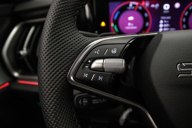 Skoda Kodiaq Sportline Business 1.5 TSI PHEV 204pk DSG Automaat Trekhaak, Panoramadak, Elektrische achterklep, LED matrix koplampen, Adaptive cruise control, Achteruitrijcamera