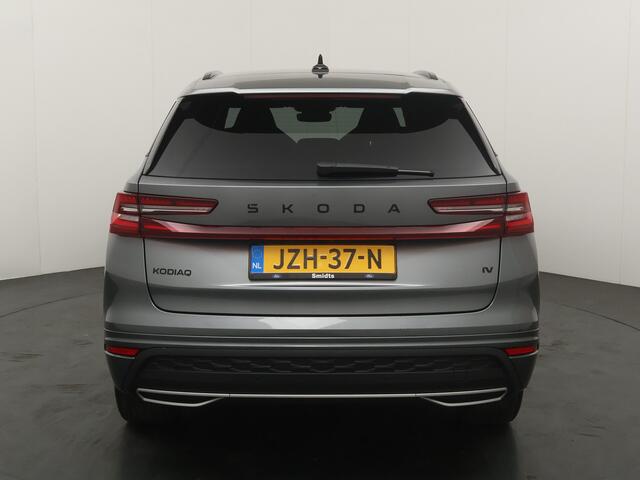 Skoda Kodiaq 1.5 TSI PHEV 204 pk Sportline | Stoelverw. | Stuurverw. | El. a. klep | El. verst. stoel + geh. | LED | 19" | Keyles entry |