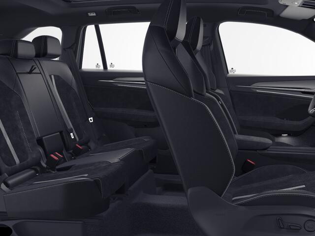 Skoda Kodiaq Sportline Business 1.5 TSI PHEV 150 kW / 204 PK | Elektrisch bedienbaar schuif-/kanteldak | Parkeer pakket | Trekhaak wegklapbaar