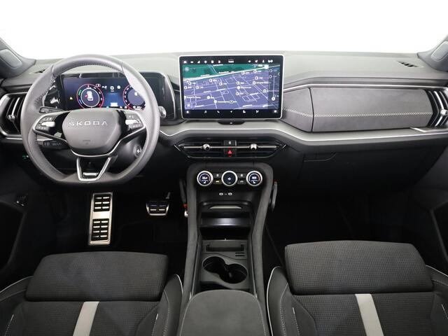 Skoda Kodiaq 1.5 TSI PHEV Sportline Business 204 pk Automaat (DSG) | Verlengde garantie | Navigatie | Panoramadak | Trekhaak (wegklapbaar) | Parkeersensoren | Achteruitrijcamera | Stoelverwarming v/a |