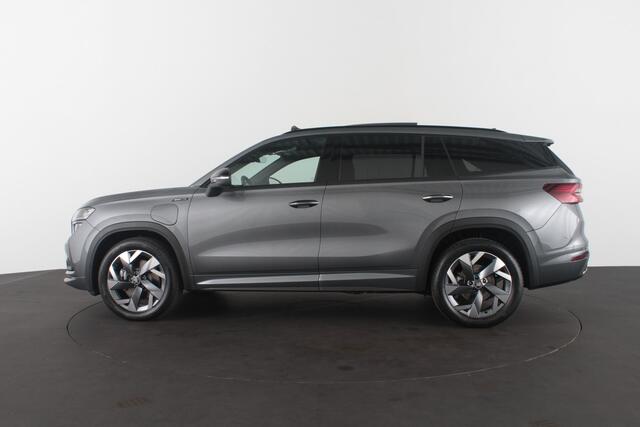Skoda Kodiaq 1.5 TSI PHEV Sportline Business > Panorama/Trekhaak/Graphite Grey (nieuw)