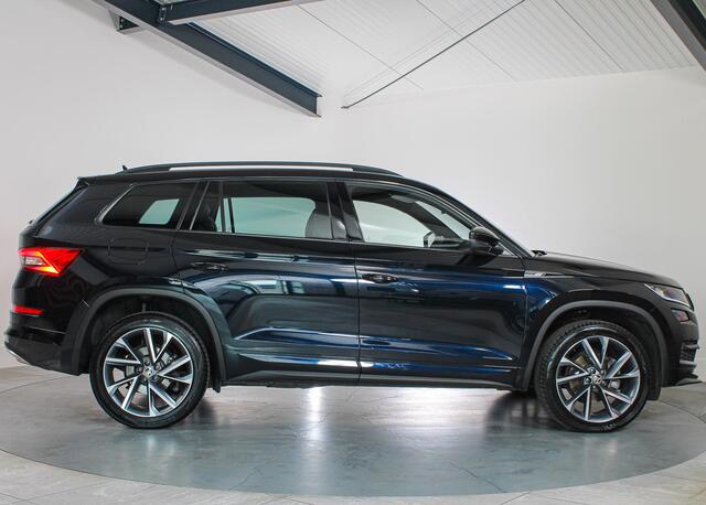 Skoda Kodiaq 1.5 TSI Sportline Business 7-Persoons Canton, Sportstoelen, Camera, ACC, Memory