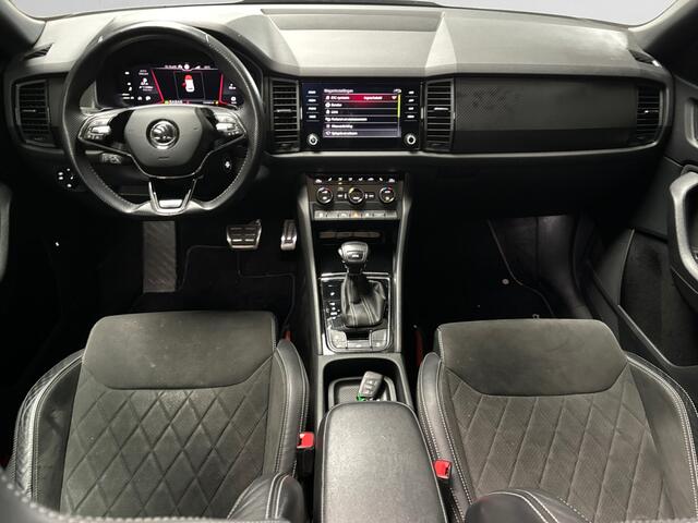 Skoda Kodiaq 1.5 TSI Sportline Business Aut- 7 Pers, Panoramadak, Carplay, Android Auto, Sfeerverlichting, Trekhaak