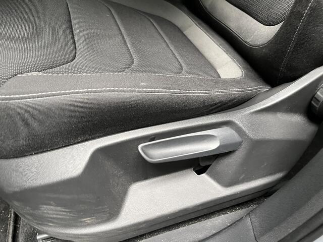 Skoda Kodiaq 1.5 TSI Ambition / SMARTLINK/ STOELVERWARMING/ PARKEER SENSOREN V+A/ CRUISE CONTROL/ DIGITAL DASH/ NAVI/ CLIMA/ DAB/ 17'' LMV