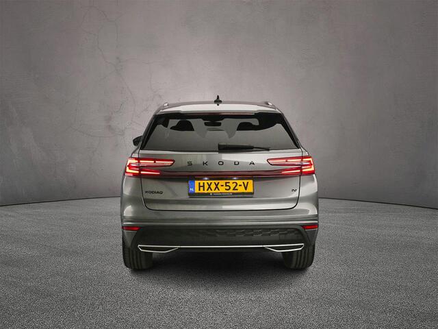 Skoda Kodiaq Sportline Business 1.5 TSI PHEV 204pk DSG Automaat Trekhaak, Adaptive cruise control, Navigatie, Achteruitrijcamera, Elektrische achterklep, LED matrix koplampen
