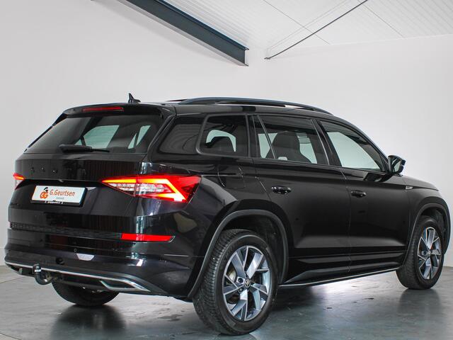 Skoda Kodiaq 1.5 TSI Sportline Business 7-Persoons, Panoramadak, Trekhaak, Memory, Stuurverwarming!